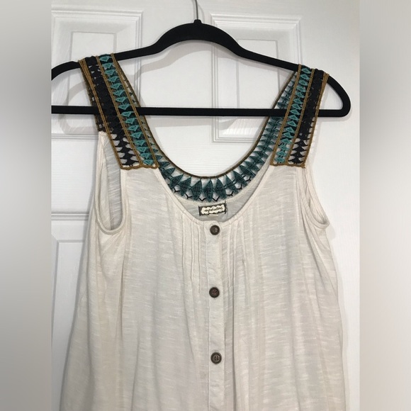 Eyeshadow Blue and Brown Embellished Tank Top with Bib Collar - Picture 3 of 4